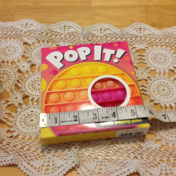 Pop It! Bubble toy bundle, two new Chuckle and Roar bubble popping games - Picture 5 of 5